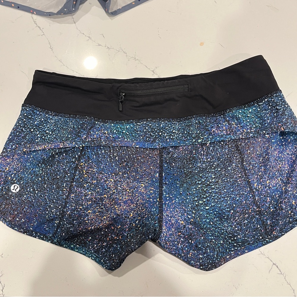 Set of 4 Lululemon Speed Up Running Shorts Size 6 - Picture 7 of 14